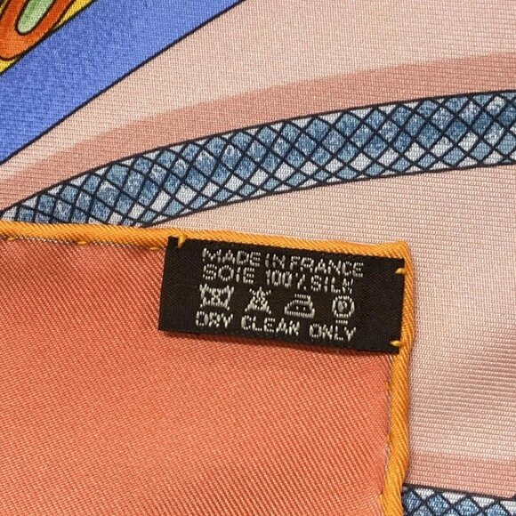 HERMES Carre Pink Orange Multi Silk - Scarf 403-071325 - Picture 4 of 5